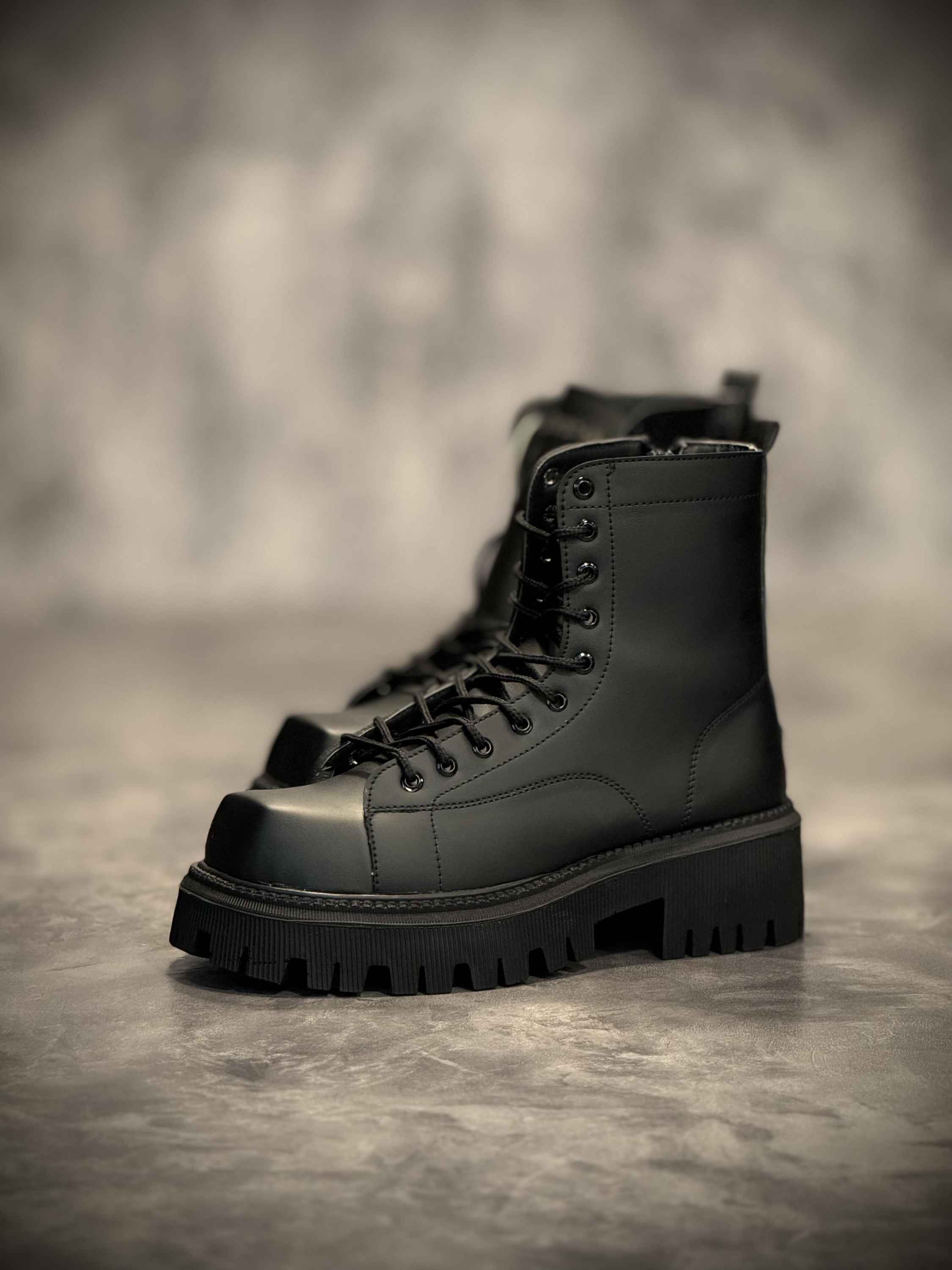 بوت چرم مردانه با کیفیت بالا